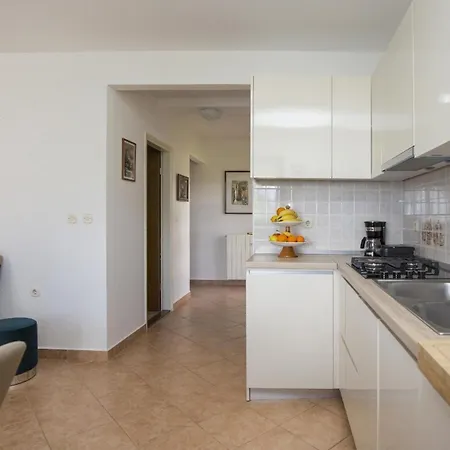 Fuer 4 Personen Ca 50 Qm In Rogocana, Istrien Bucht Von Rasa *